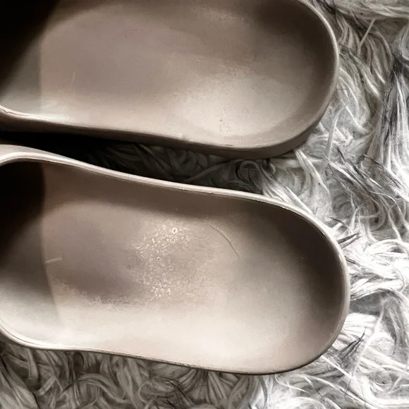 Balenciaga Tan Slide Sandals $56 size 11 *run small - Picture 3 of 4